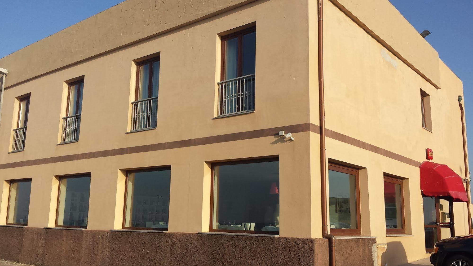 Buddi Hotel Platamona Exterior photo