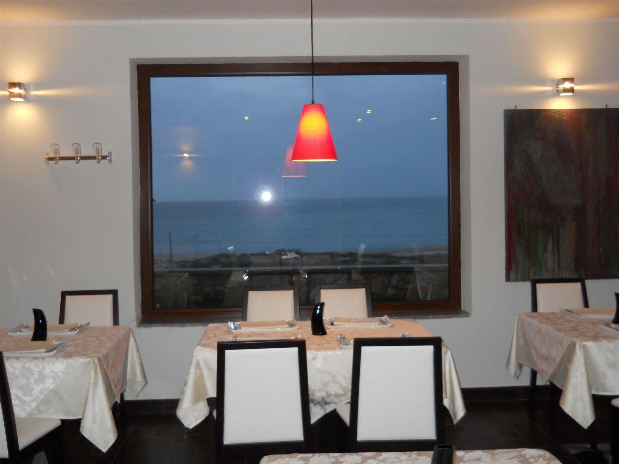 Buddi Hotel Platamona Exterior photo